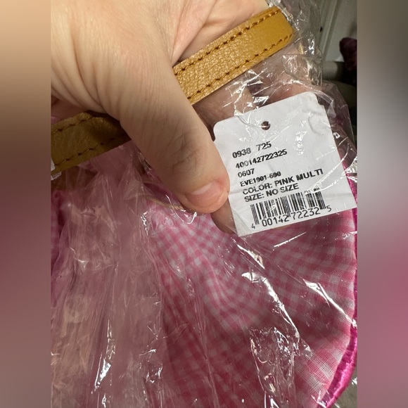 ‼️RARE‼️ 🎸RAFE🎸 Evelyn Seagrass Tote- Lovebirds✨

✨Color: Multi-color✨ - Picture 10 of 11